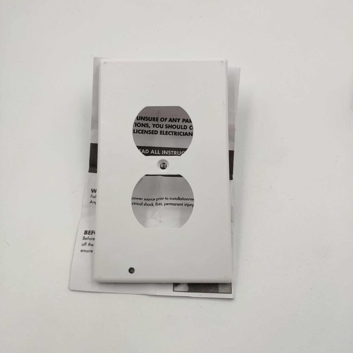 Outlet Wall Plate With Night Lights-No Batteries or Wires